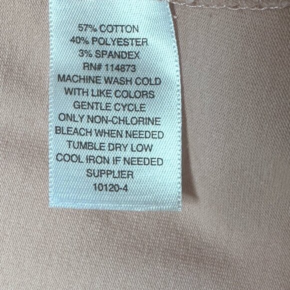 NWT  Belle + Sky Pink Front Twist Top With Tiered Ruffled Bell Sleeves-Size M - Picture 8 of 8